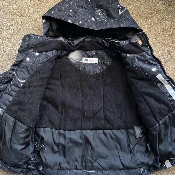 H&M space themed snow jacket | Size 2-3Y - Picture 3 of 5